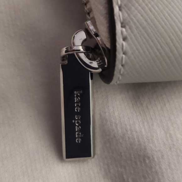 Kate Spade Wallet - Picture 3 of 8